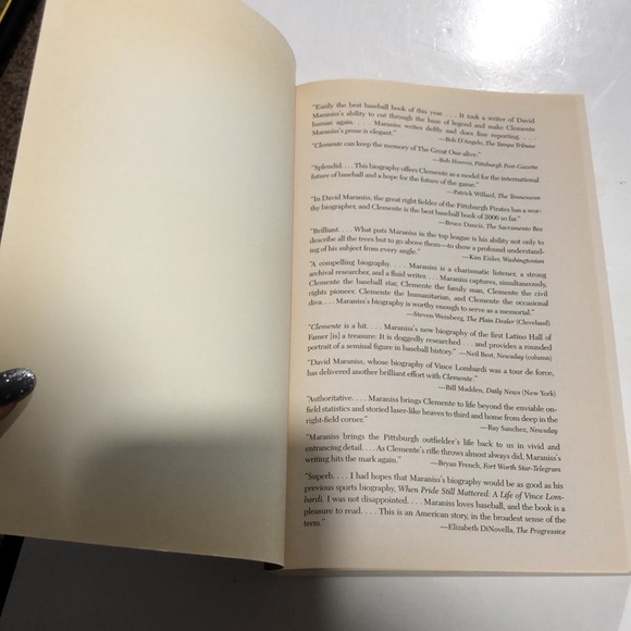 Clemente The Passion and Grace of Baseball’s Last Hero by David Maraniss book - Picture 4 of 6